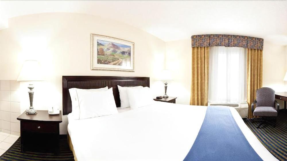 Holiday Inn Express & Suites Chesapeake By Ihg Екстер'єр фото