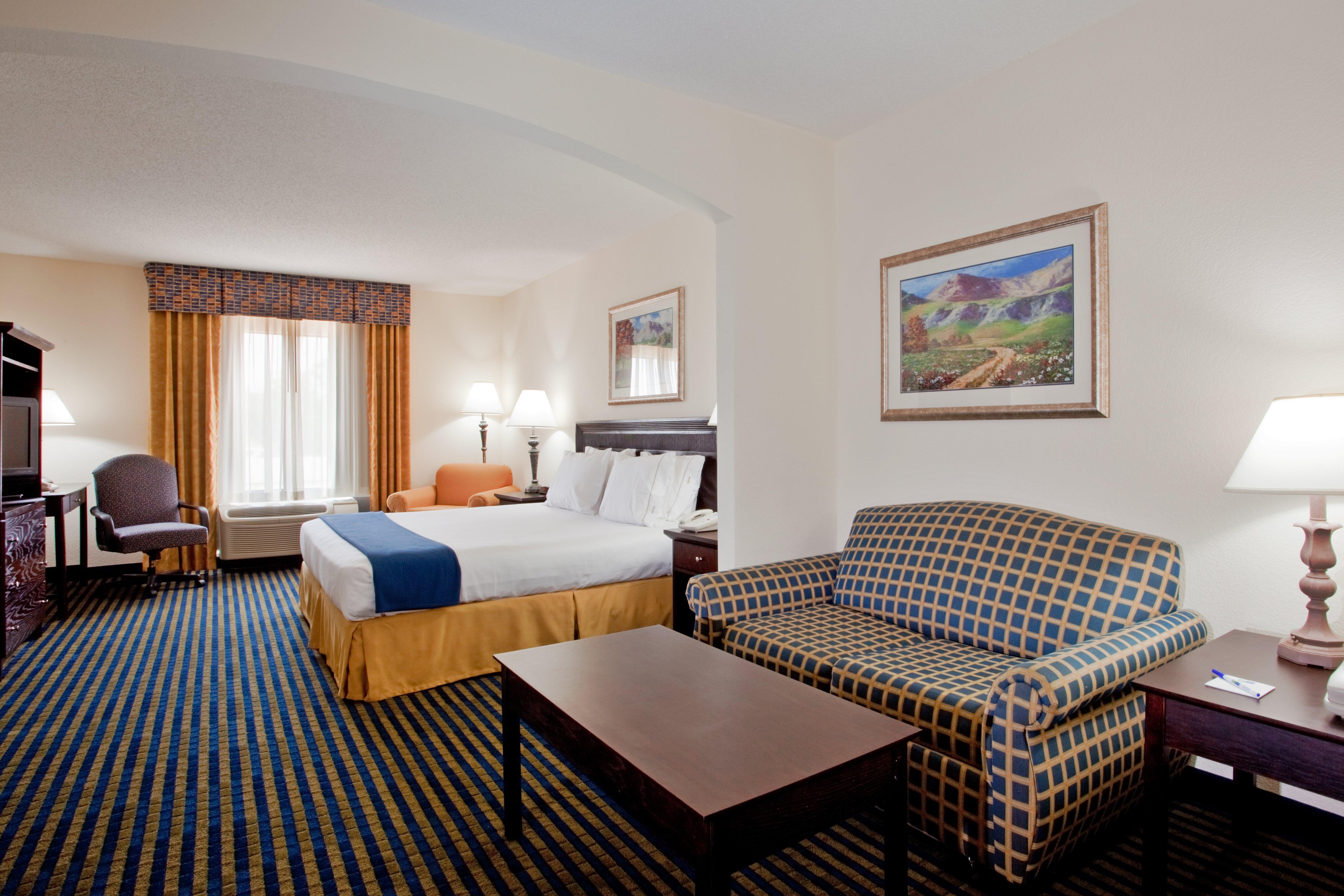 Holiday Inn Express & Suites Chesapeake By Ihg Екстер'єр фото